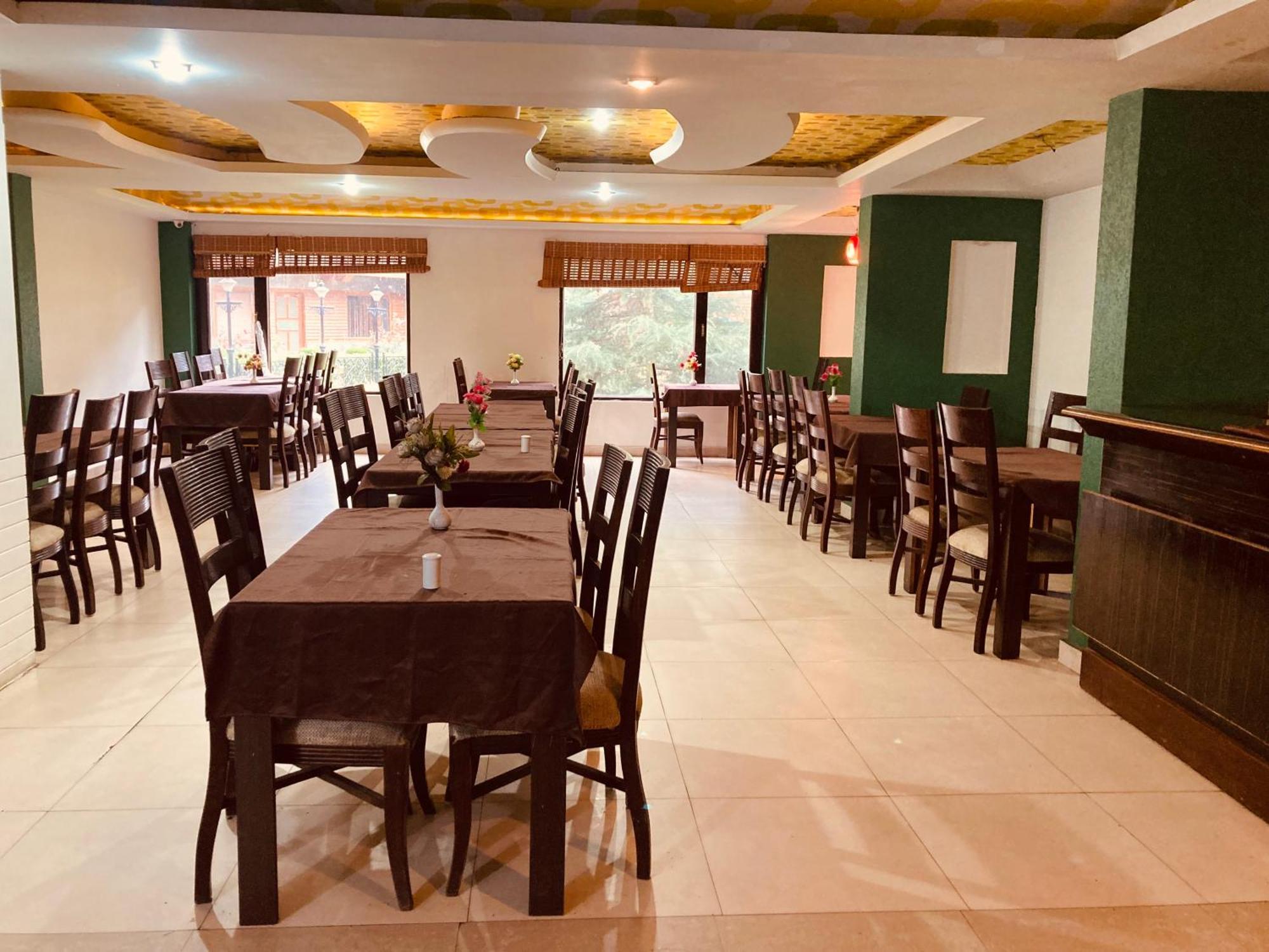 Hotel The North Wind In City Center, Manali Екстериор снимка